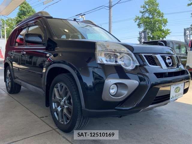 Nissan X-TRAIL 2013-02 8159579-3