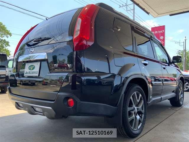 Nissan X-TRAIL 2013-02 8159579-5