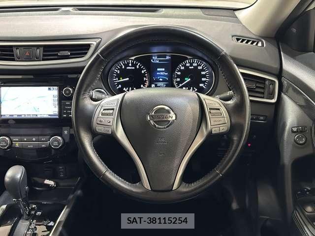 Nissan X-TRAIL 2016-07 8211149-9