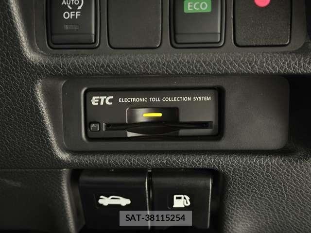 Nissan X-TRAIL 2016-07 8211149-14