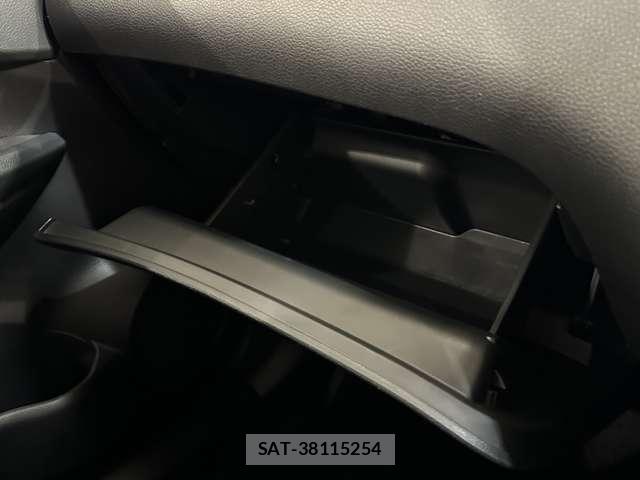 Nissan X-TRAIL 2016-07 8211149-25