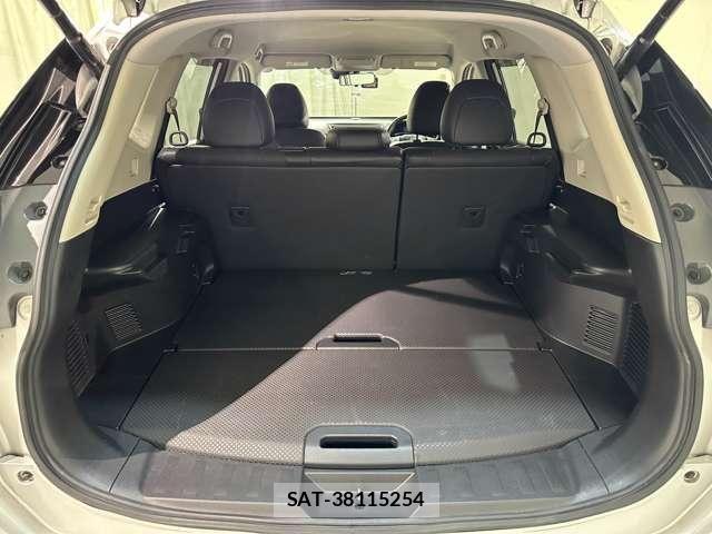 Nissan X-TRAIL 2016-07 8211149-27