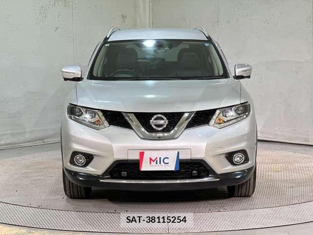 Nissan X-TRAIL 2016-07 8211149-2
