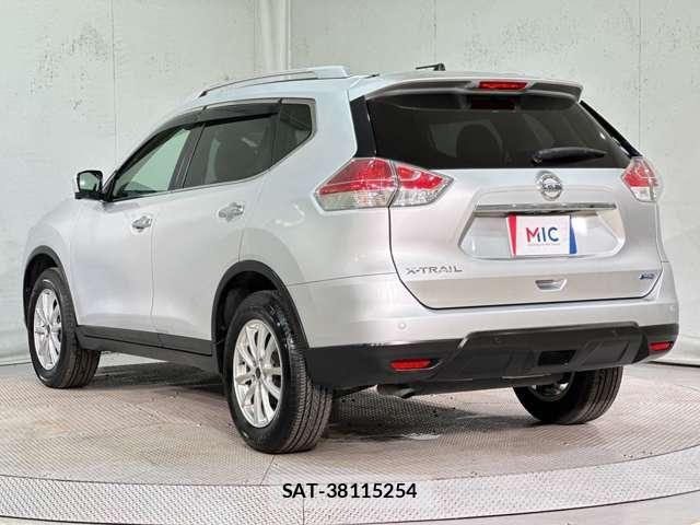 Nissan X-TRAIL 2016-07 8211149-6