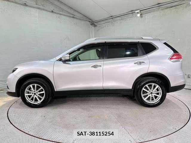 Nissan X-TRAIL 2016-07 8211149-7