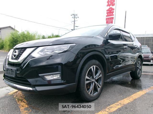 Nissan X-TRAIL 2018-03 8211147-0