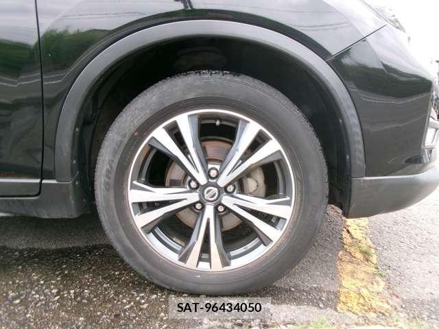Nissan X-TRAIL 2018-03 8211147-15