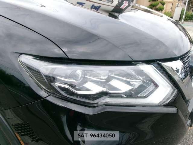 Nissan X-TRAIL 2018-03 8211147-17