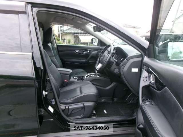 Nissan X-TRAIL 2018-03 8211147-20