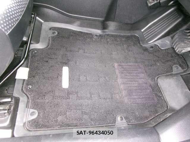 Nissan X-TRAIL 2018-03 8211147-22