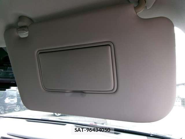 Nissan X-TRAIL 2018-03 8211147-25