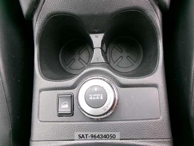 Nissan X-TRAIL 2018-03 8211147-29
