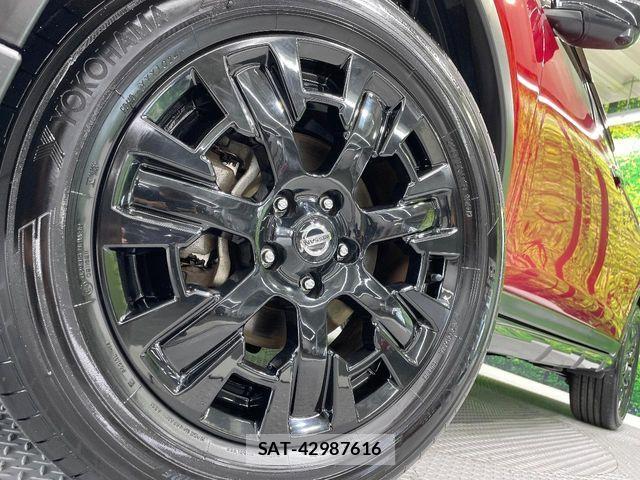 Nissan X-TRAIL 2018-04 8211145-13