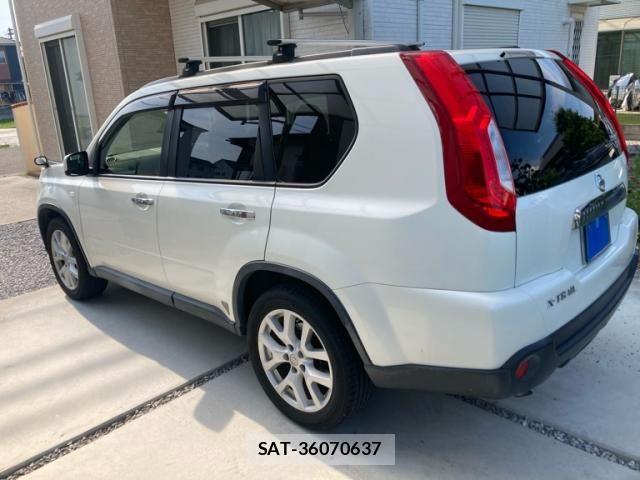 Nissan X-TRAIL 2013-01 8211157-3