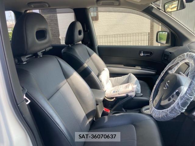 Nissan X-TRAIL 2013-01 8211157-7