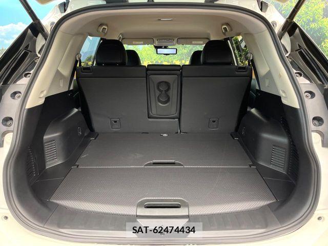 Nissan X-TRAIL 2019-03 8211142-9