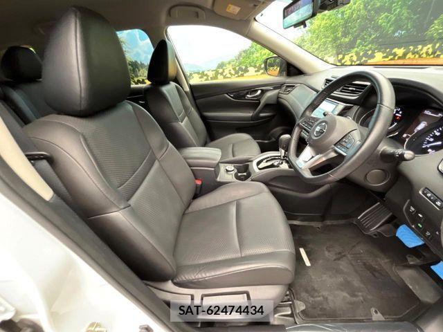 Nissan X-TRAIL 2019-03 8211142-7