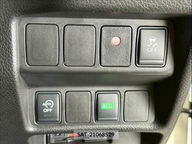 Nissan X-TRAIL 2015-11 8211150-23