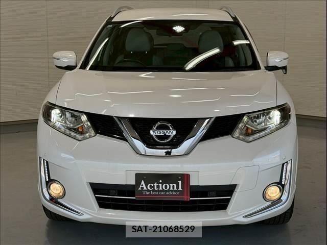 Nissan X-TRAIL 2015-11 8211150-2