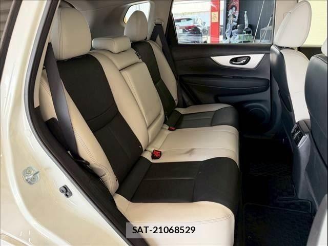 Nissan X-TRAIL 2015-11 8211150-8