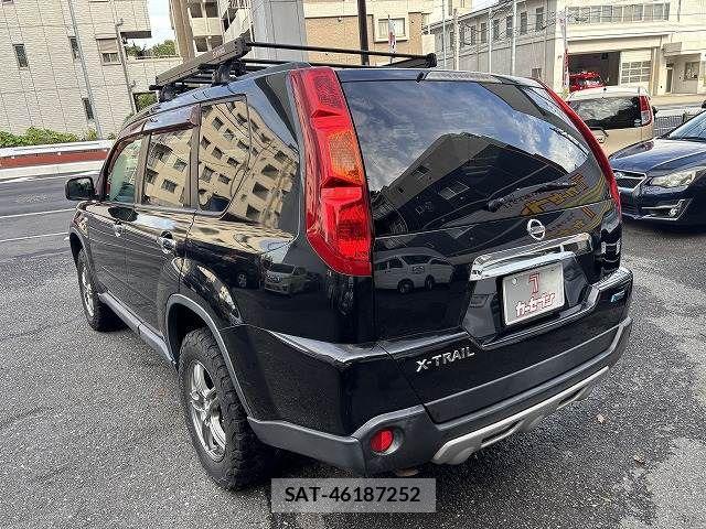 Nissan X-TRAIL 2009-09 8211154-2