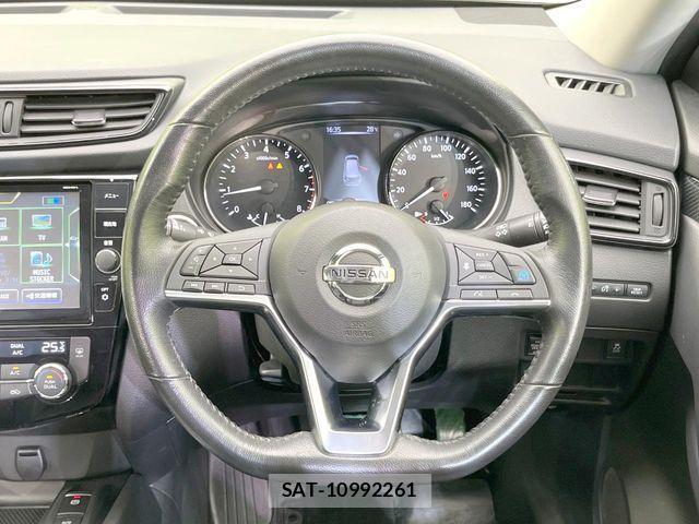 Nissan X-TRAIL 2019-08 8211146-10