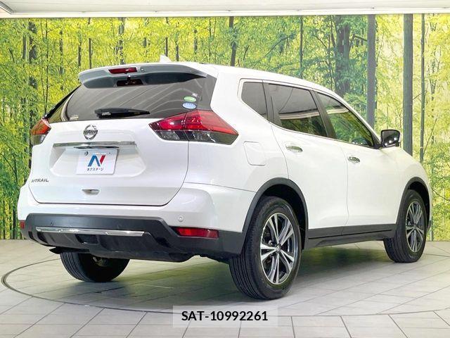 Nissan X-TRAIL 2019-08 8211146-16
