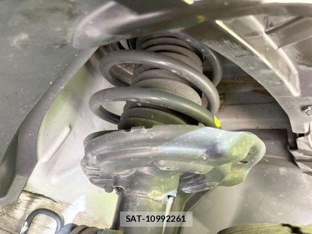 Nissan X-TRAIL 2019-08 8211146-18