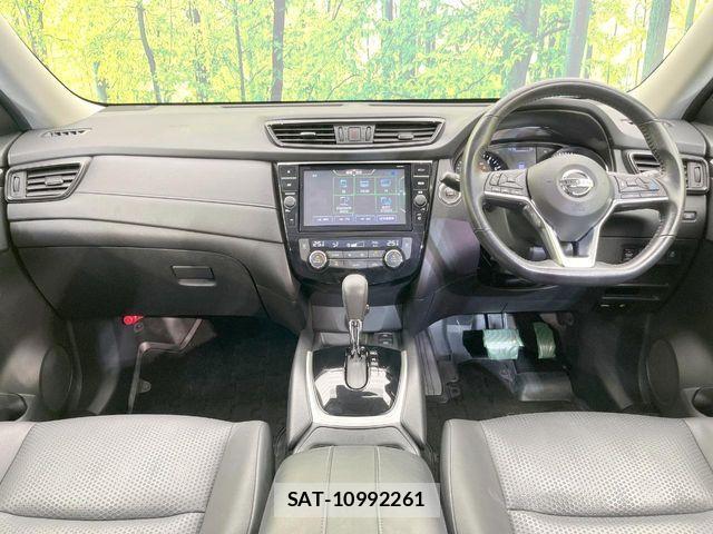 Nissan X-TRAIL 2019-08 8211146-1