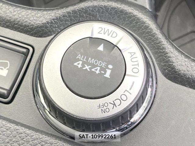 Nissan X-TRAIL 2019-08 8211146-6