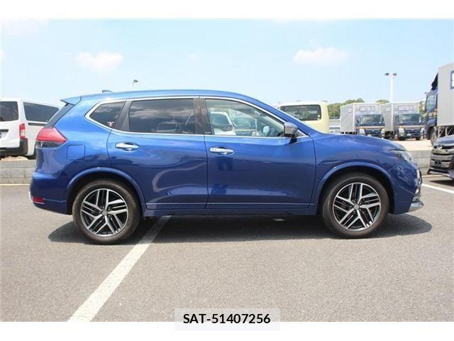 Nissan X-TRAIL 2021-06 8211141-9