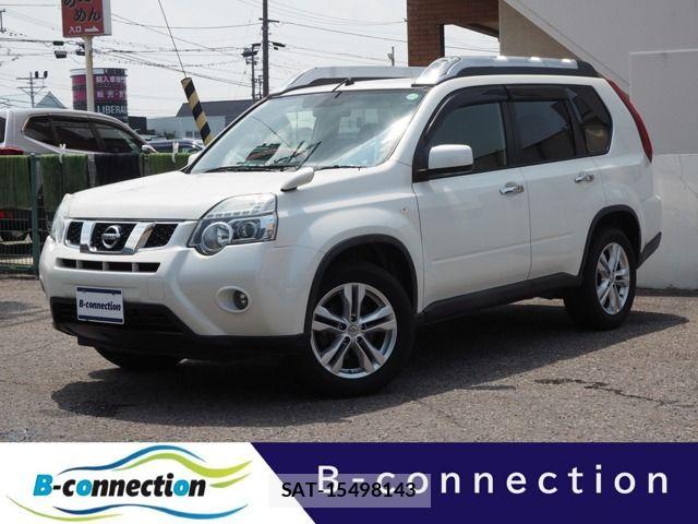 Nissan X-TRAIL 2013-08 8211148-0