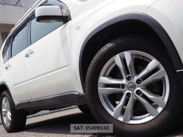 Nissan X-TRAIL 2013-08 8211148-6