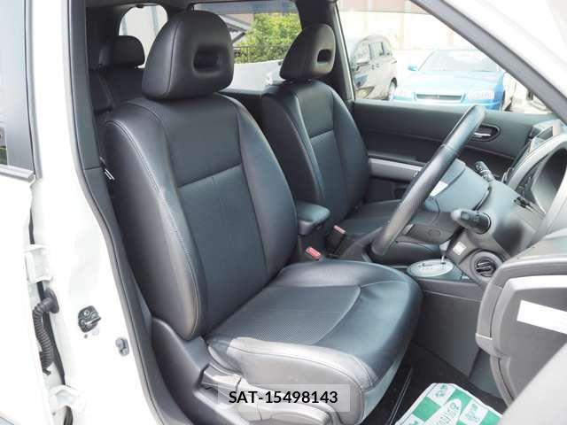 Nissan X-TRAIL 2013-08 8211148-7