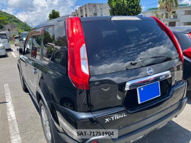 Nissan X-TRAIL 2011-08 8211156-9