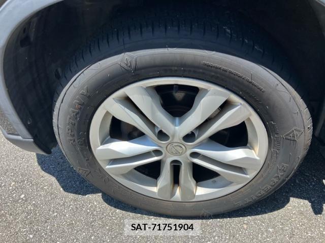 Nissan X-TRAIL 2011-08 8211156-15