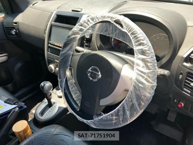 Nissan X-TRAIL 2011-08 8211156-18