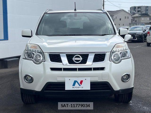 Nissan X-TRAIL 2013-07 8211153-13