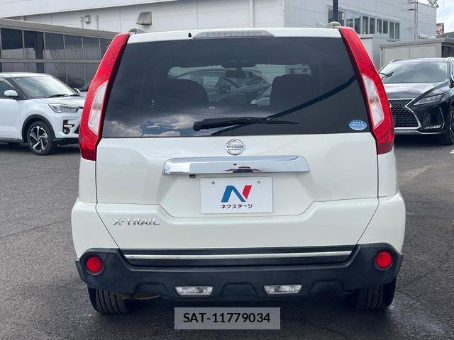 Nissan X-TRAIL 2013-07 8211153-14