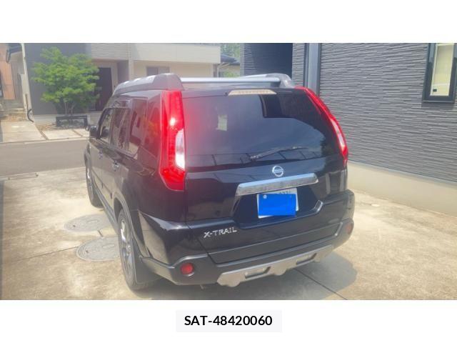 Nissan X-TRAIL 2013-09 8211155-10
