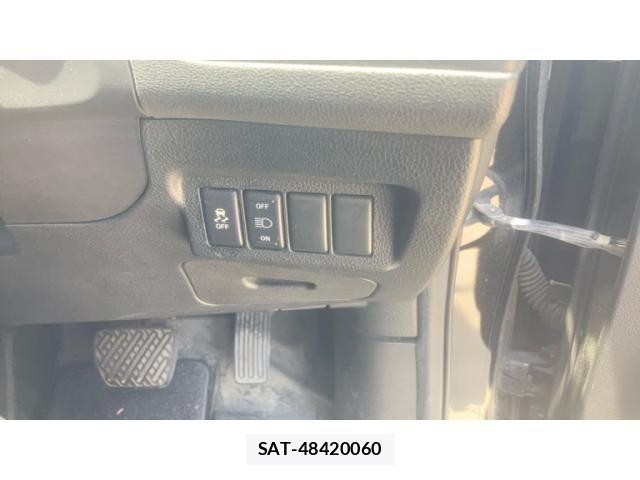 Nissan X-TRAIL 2013-09 8211155-16