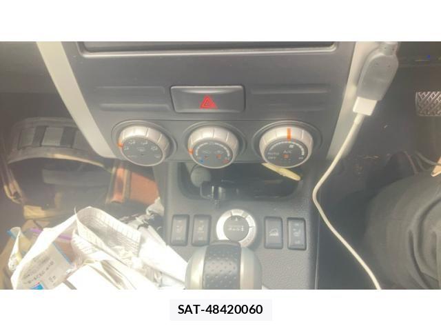 Nissan X-TRAIL 2013-09 8211155-22