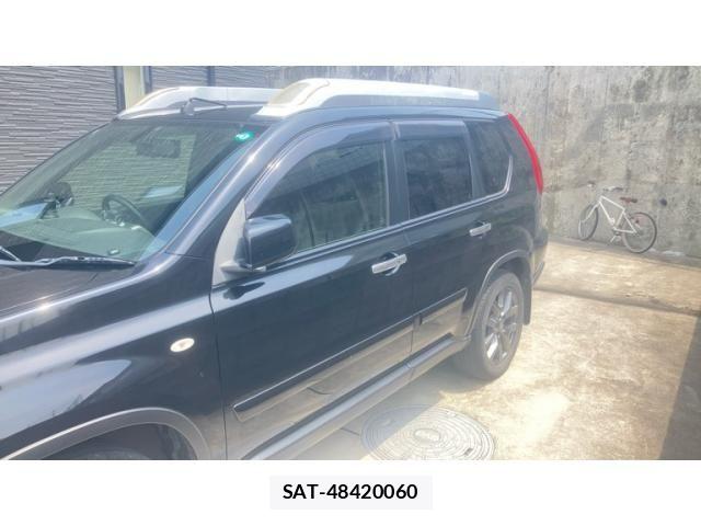 Nissan X-TRAIL 2013-09 8211155-3