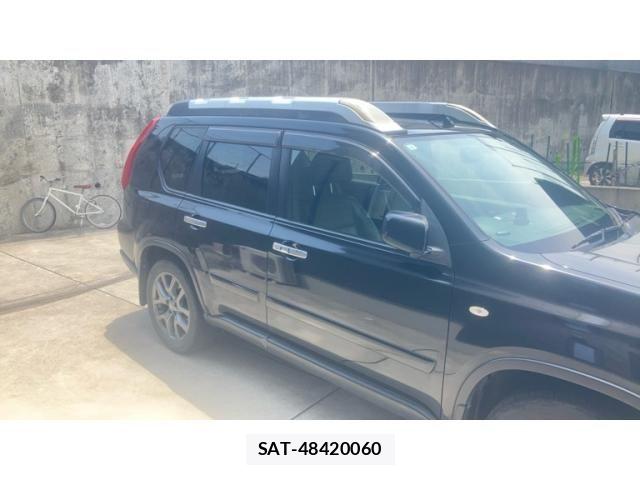 Nissan X-TRAIL 2013-09 8211155-6