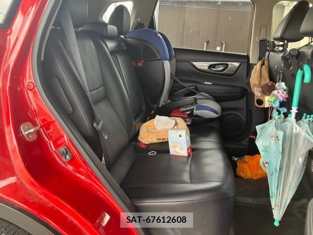 Nissan X-TRAIL 2015-02 8232533-13