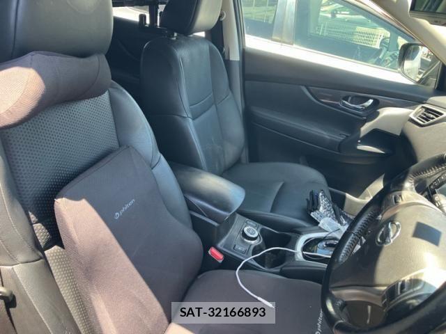Nissan X-TRAIL 2015-02 8232535-10