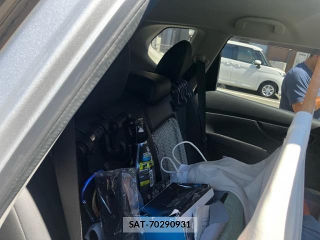 Nissan X-TRAIL 2015-04 8232531-14