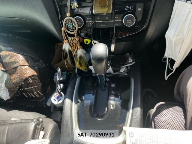 Nissan X-TRAIL 2015-04 8232531-26