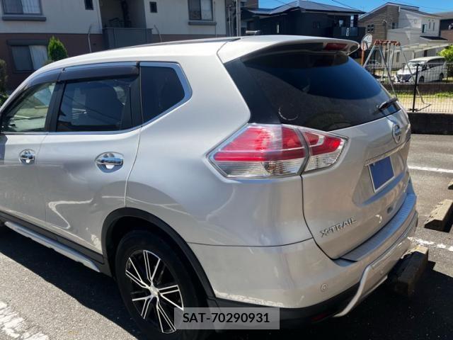 Nissan X-TRAIL 2015-04 8232531-2