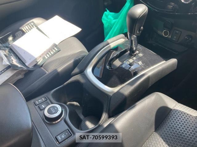 Nissan X-TRAIL 2014-03 8232534-11